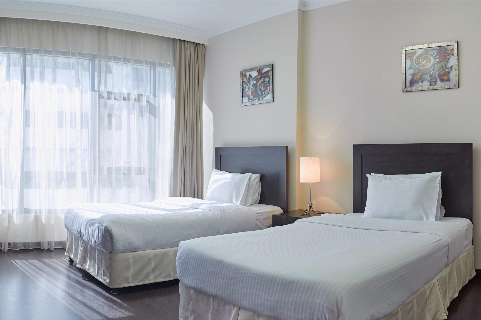 Tulip Hotel & Suites Манама Экстерьер фото