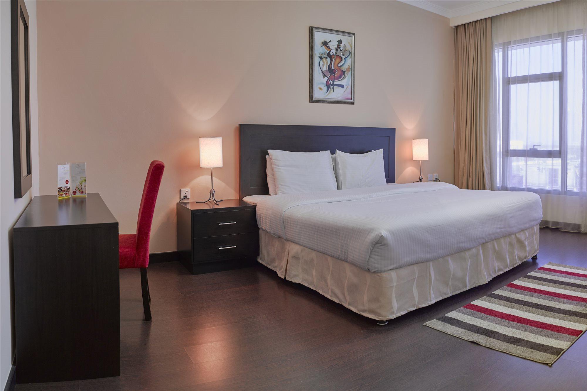 Tulip Hotel & Suites Манама Экстерьер фото