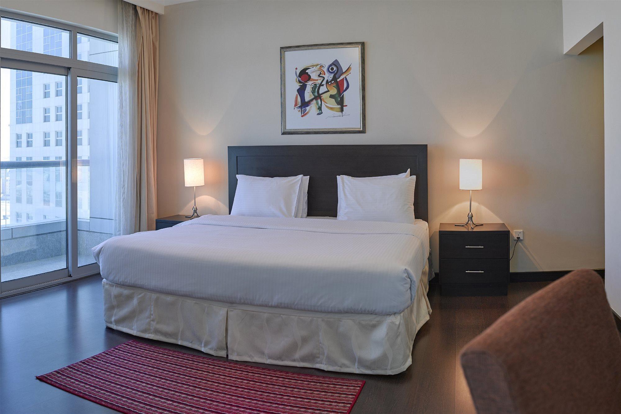 Tulip Hotel & Suites Манама Экстерьер фото