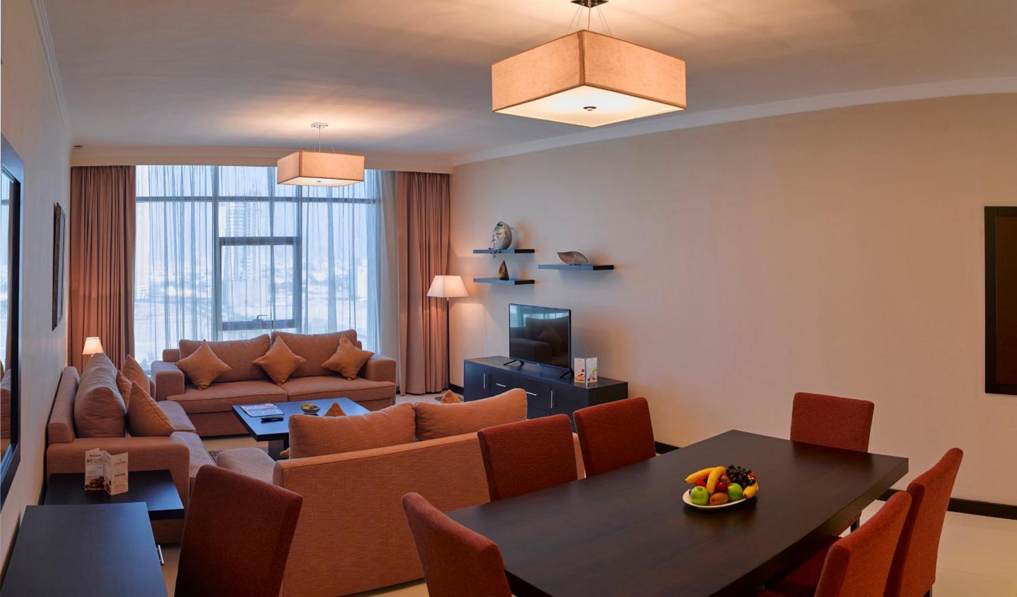 Tulip Hotel & Suites Манама Экстерьер фото